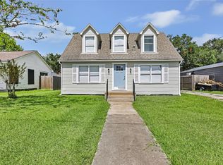 1005 N Main St, Dayton, TX 77535