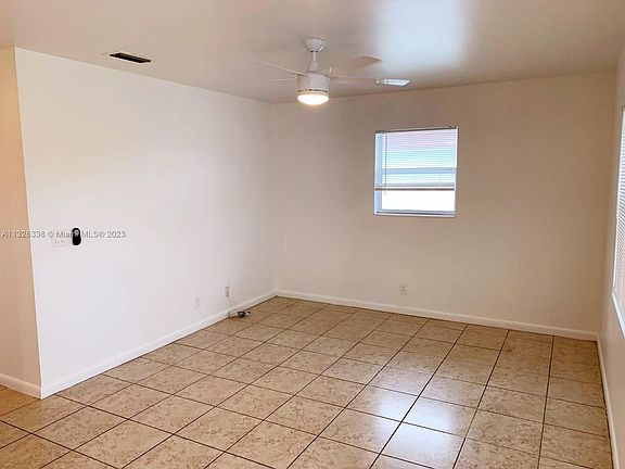 3rd image of 3169 Auburn Blvd APT 203