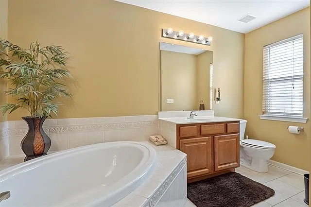 8 Maritime Way — Photo 11