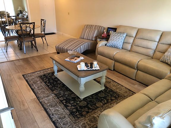 5th image of 2211 NE 67th St APT 1124