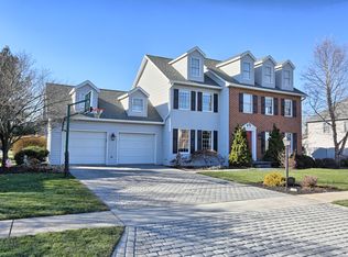 1019 Kent Dr, Mechanicsburg, PA 17050