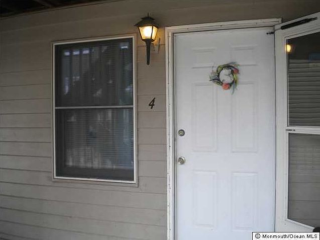 1st image of 28 Carteret Avenue #4