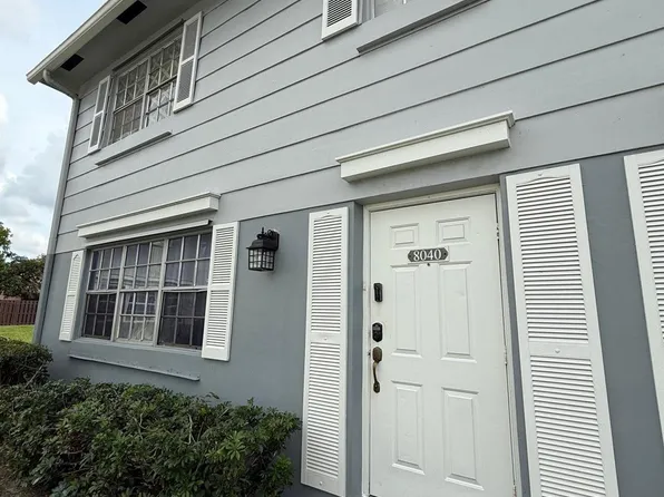 8040 SW 17 Place #8040, Davie, FL 33324