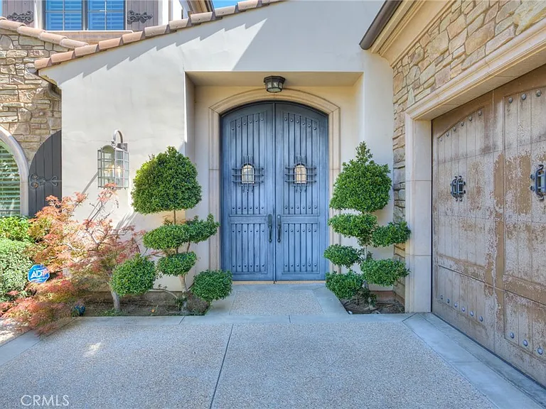 605 Walnut Ave — Photo 5