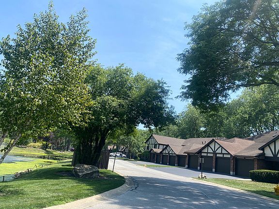 4th image of 8234 Chestnut Dr