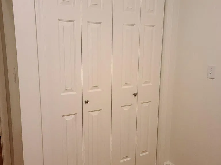 121 Schofield Ct — Photo 13