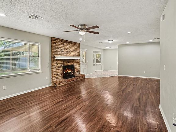 4th image of 2340 SW 90th St