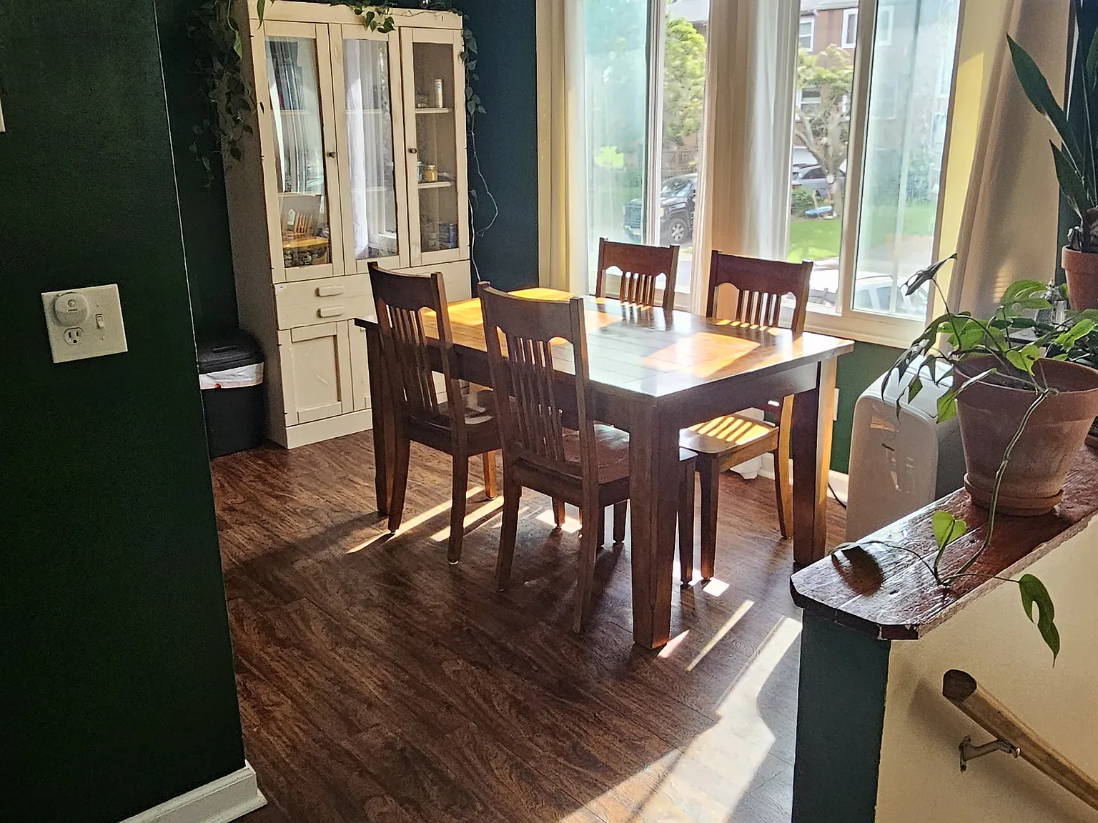 3 bed, 1.5 bath, 1200 sqft, $1,550 — Photo 4