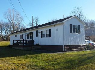 66R Allen St, Acushnet, MA 02743