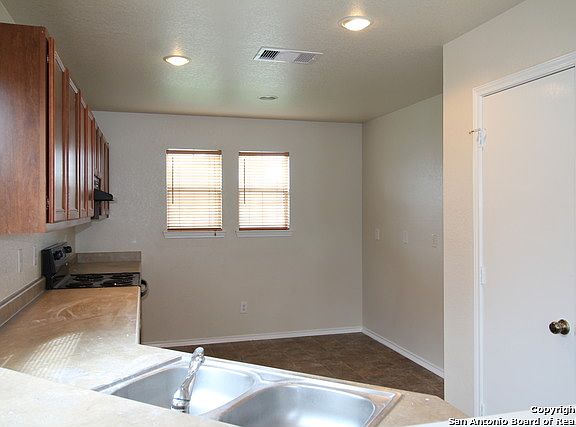 3rd image of 11106 Anarbor Fld