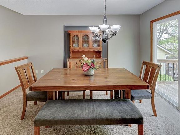 5th image of 566 W Layton St