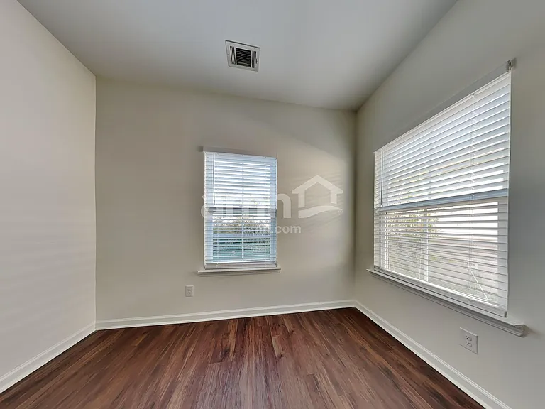 131 Waverly Way — Photo 15