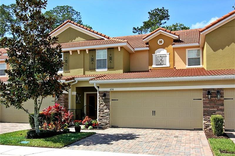 1st image of 676 Venice Pl