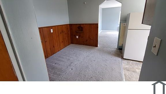 4th image of 843 Delehanty Ct #4