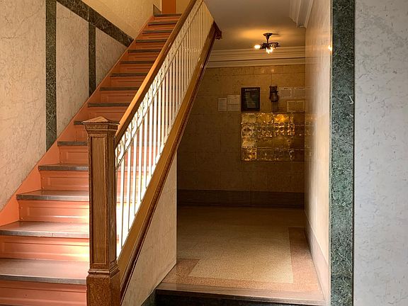 5th image of 360 E 234th St #5H