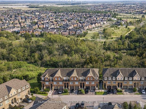 2nd image of 31 Reevesmere Ln
