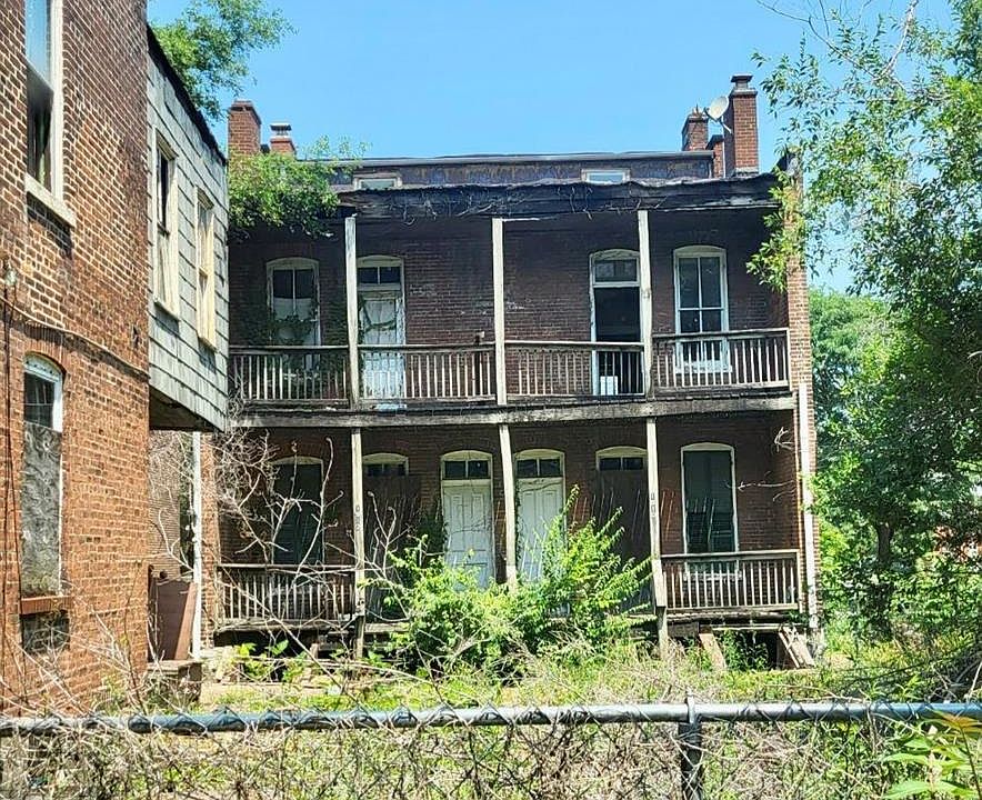 2nd image of 1914 Angelica St