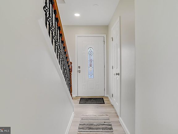 4th image of 6638 Deer Gap Ct