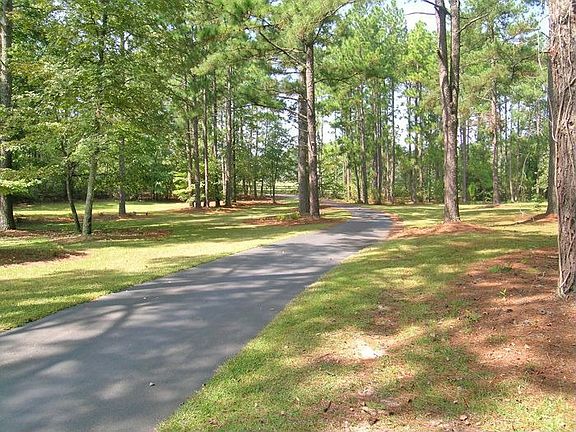 5th image of 222 Hunting Hills Dr