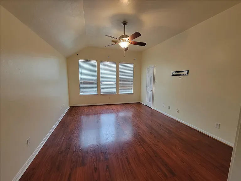 4010 Highland Vale Ct — Photo 24