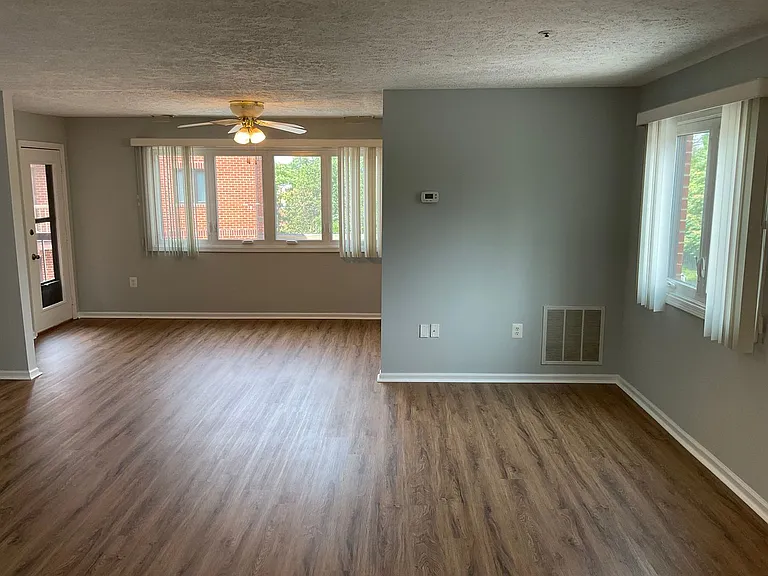 8 Russell Ave #311 — Photo 9