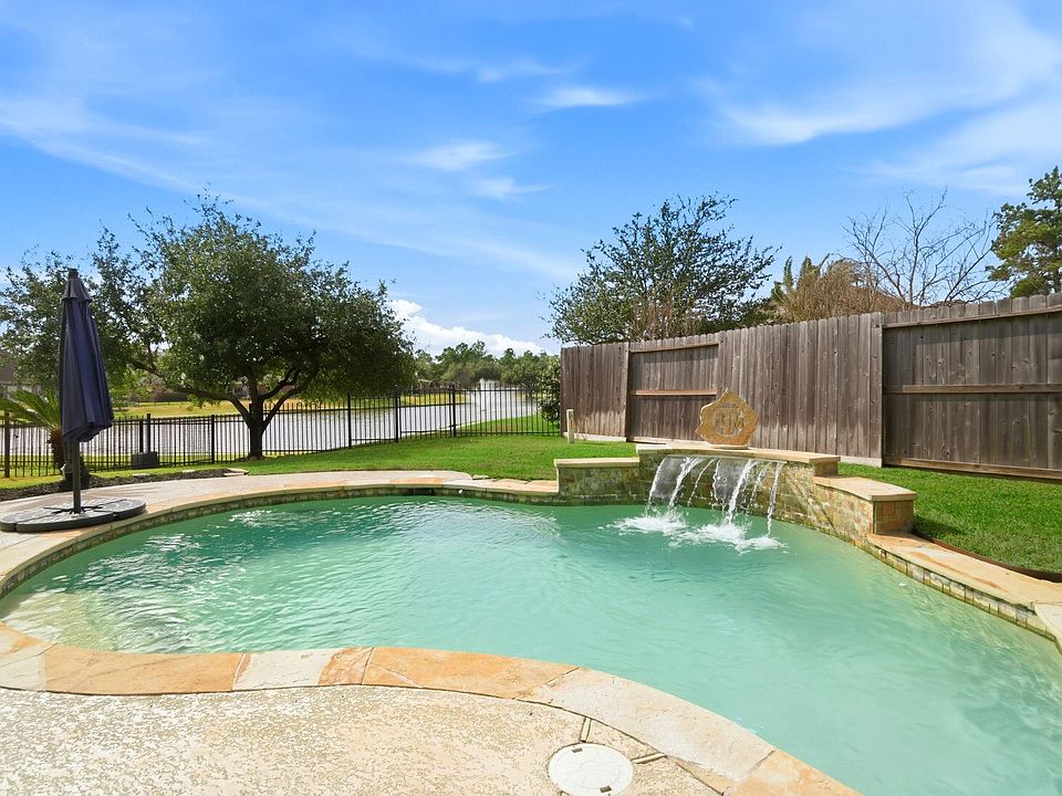 1st image of 29911 Adobe Falls Dr