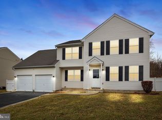 2514 Grove Ln, Trevose, PA