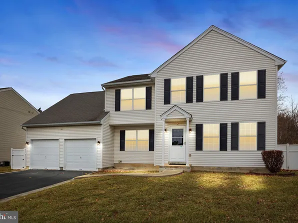 2514 Grove Ln, Trevose, PA 19053