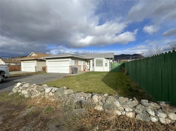 2313 Clapperton Ave, Merritt, BC V1K 1B3
