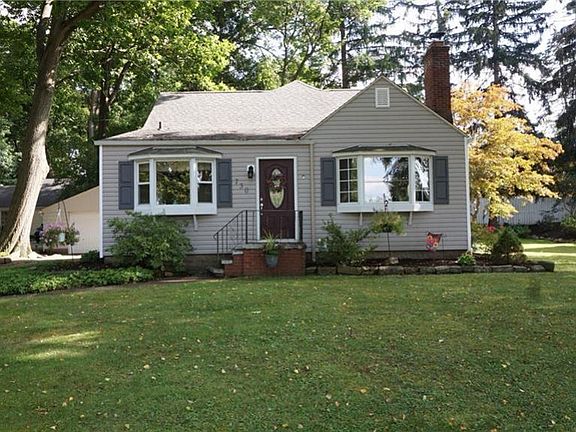 2nd image of 730 E Tuscarawas Ave