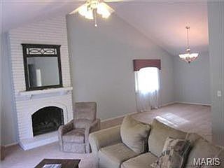 4th image of 15274 Golden Rain Dr