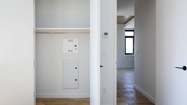 Rented by Nooklyn NYC LLC | media 53