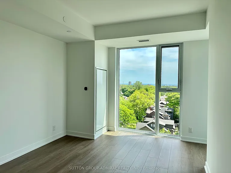1660 Bloor St W #1110 — Photo 8