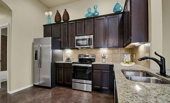 3rd image of 337 Emma Dr #337