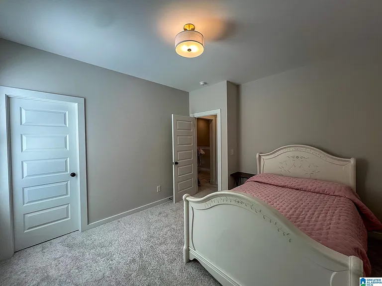 4740 Arden Way — Photo 16