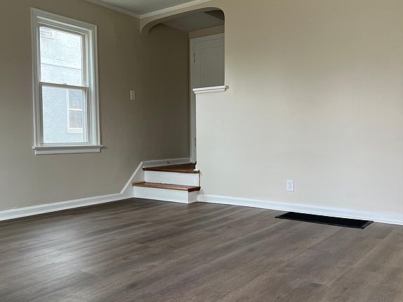2nd image of 1488 Elmwood Ave