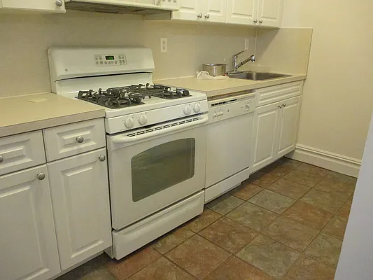 Rented by Rita S Citrin, LREB | media 22