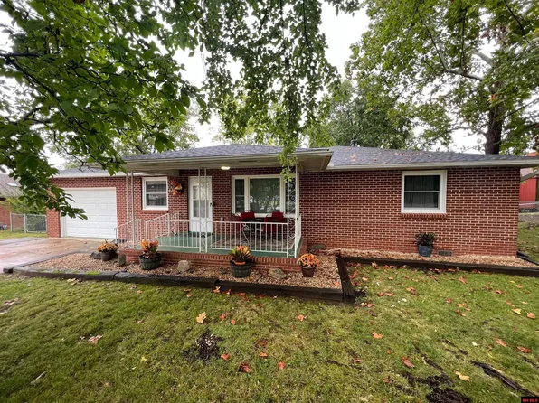 1051 S Baker St, Mountain Home, AR 72653