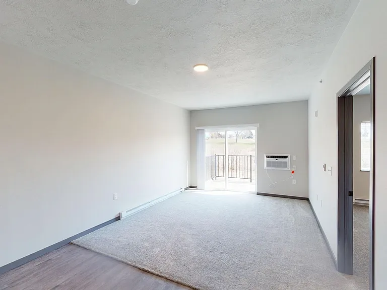 5800 Sunnybrook Plz — Photo 74