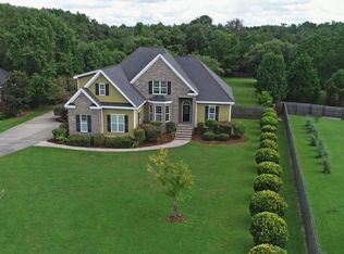 104 Heards Pond Ln, Thomasville, GA 31757