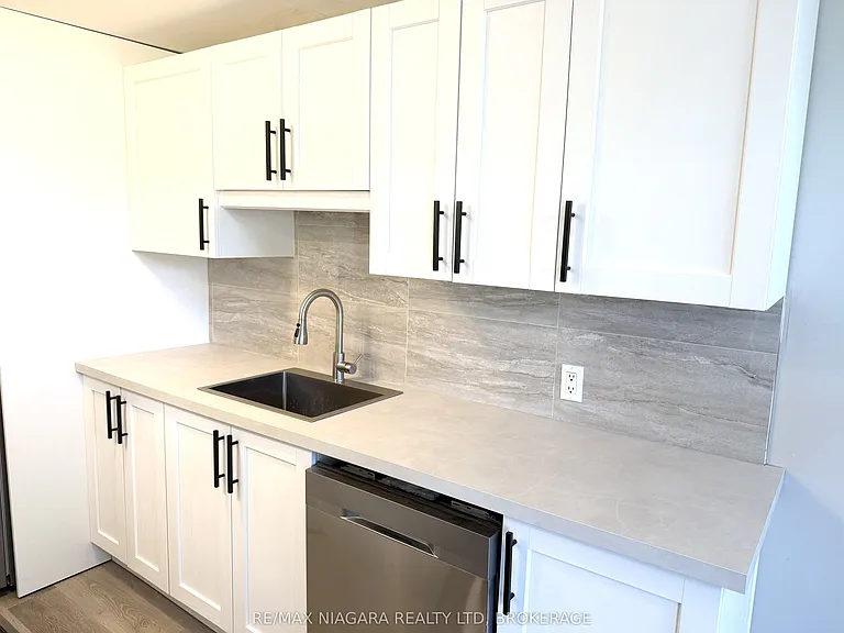 7 Riverview Blvd #104 — Photo 16