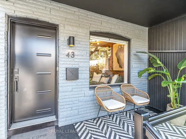 43 Fairford Ave, Toronto, ON M4L 2J9