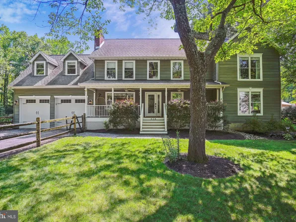 418 Plainview Ave, Edgewater, MD 21037