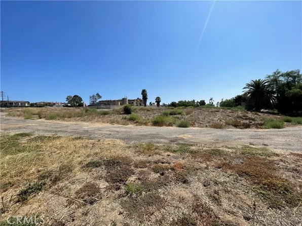 2050 Ohio Avenue, Signal Hill, CA 90755