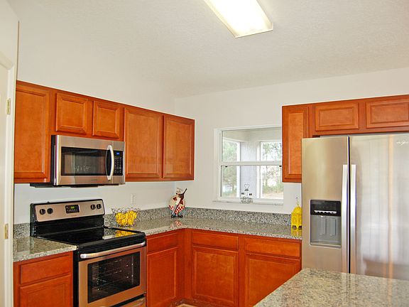 4th image of 10714 Cedar Forest Cir