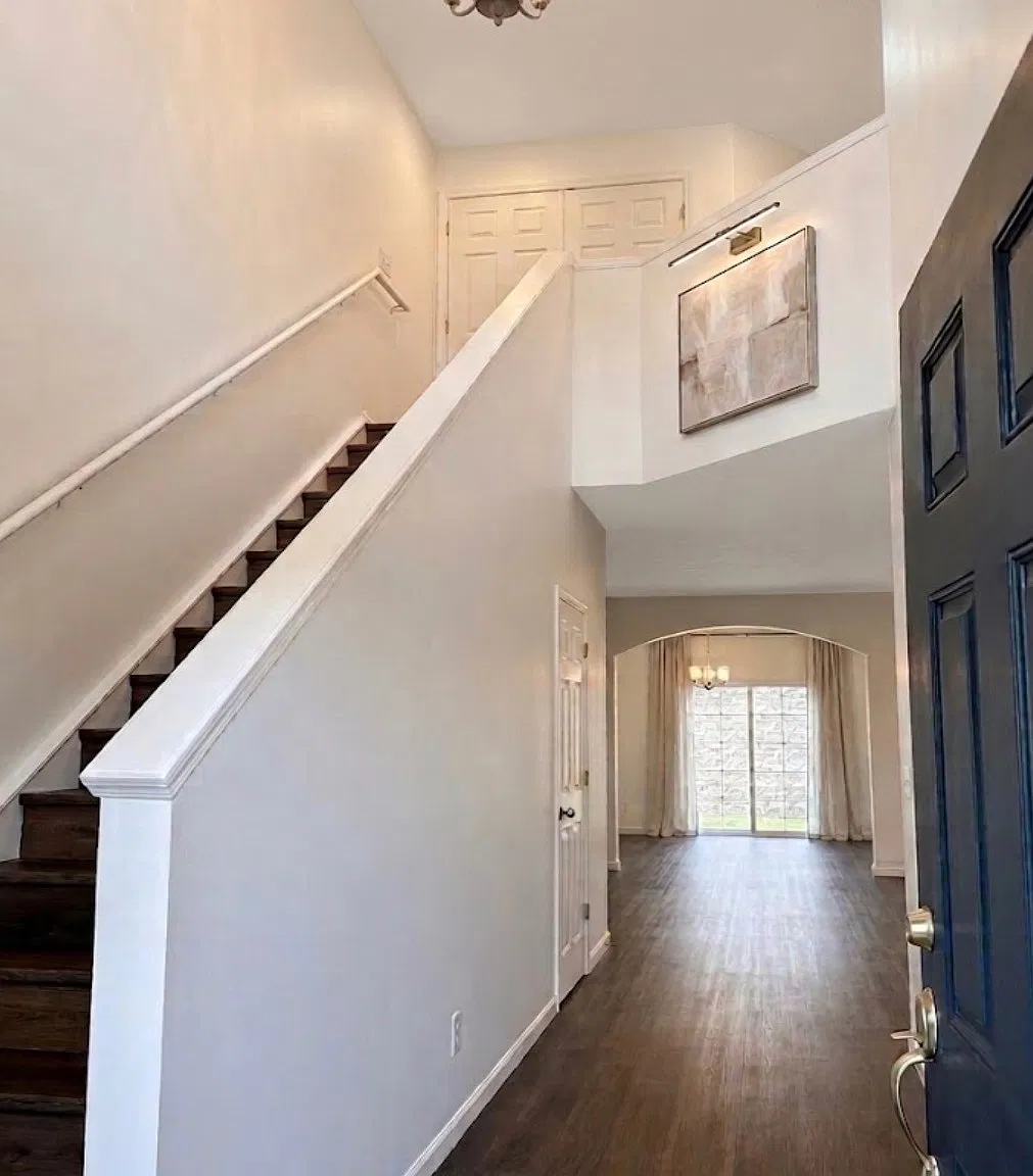 3 bed, 2.5 bath, 1622 sqft, $2,295 — Photo 2