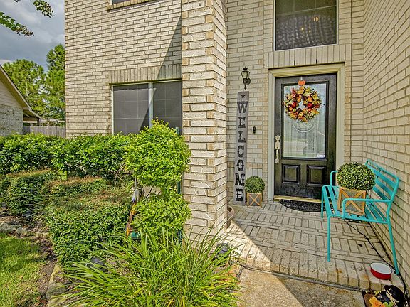 4th image of 2218 Lauren Ct