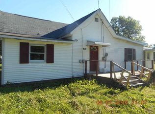 612 1st St, Shirley, IN 47384