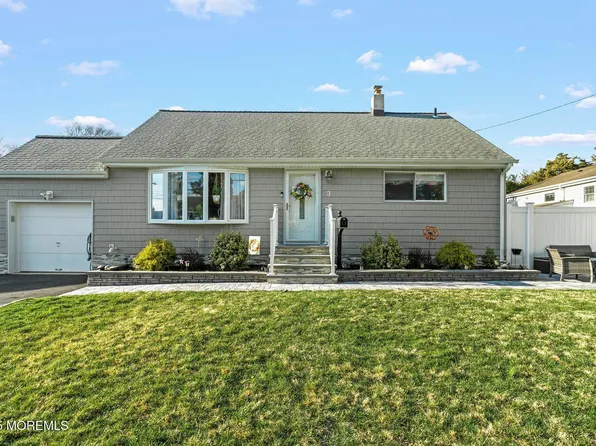 3 Rosemary Drive, Hazlet, NJ 07730