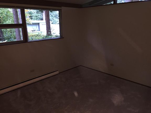 2nd image of 3450 74th Ave SE